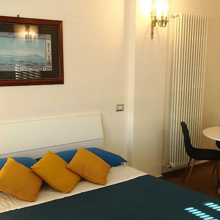 Casa Wenner 1 Lejlighed Napoli Eksteriør billede